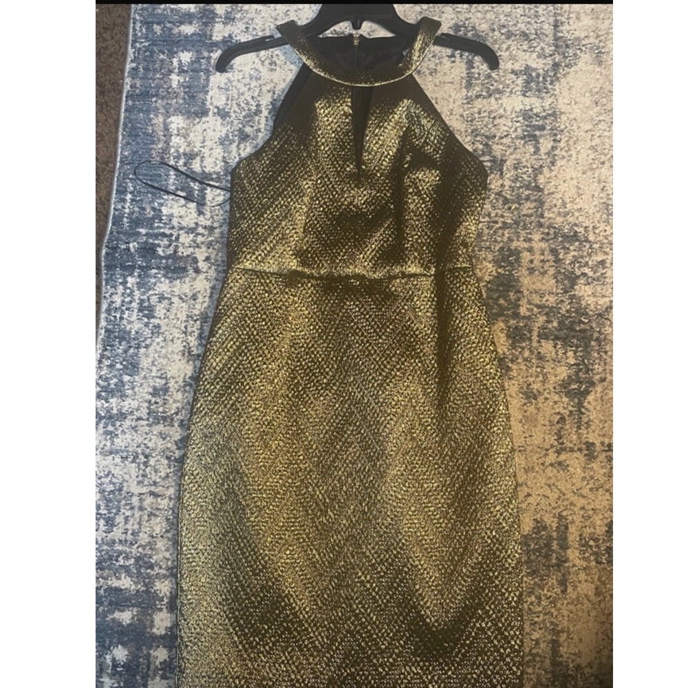 Trina Turk Metallic Gold Halter Keyhole Sheath Cocktail Dress 6 179315